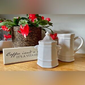 WHITE PFALTZGRAFF HERITAGE SUGAR BOWL LID & CREAMER SET & COFFE SIGN